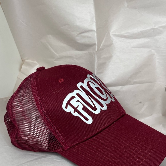 Red maroon trucker hat - Picture 9 of 13